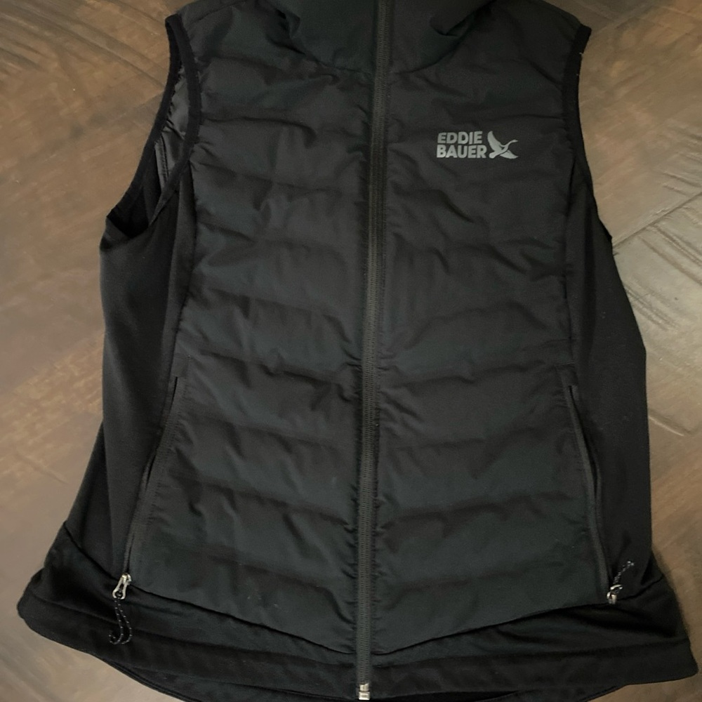 Eddie Bauer Women's Black Puffer Vest
